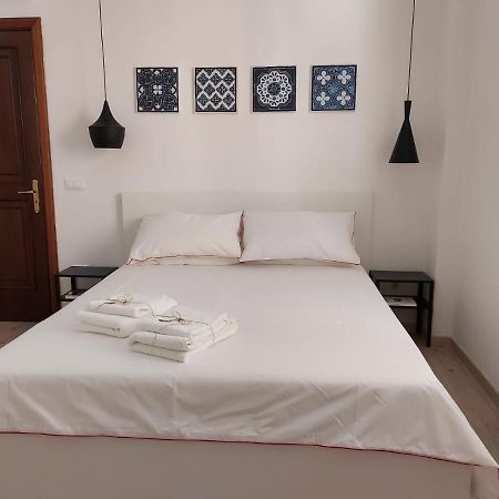 Isabella D'Aragona Guest House Barletta Exterior photo